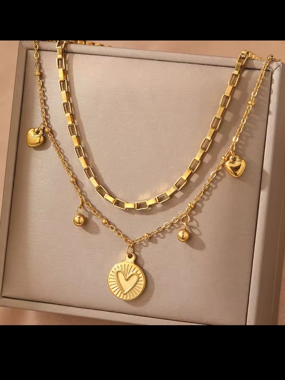 Gold Layered Heart & Medallion Necklace - Picture 7 of 8